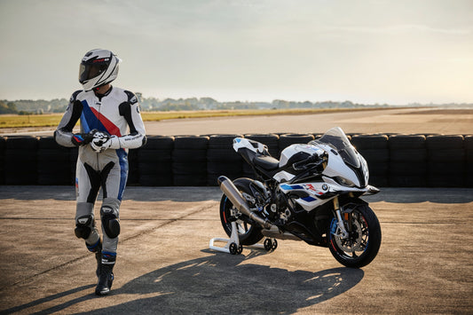 BMW Motorrad presents the new Ride & Style Collection 2023.