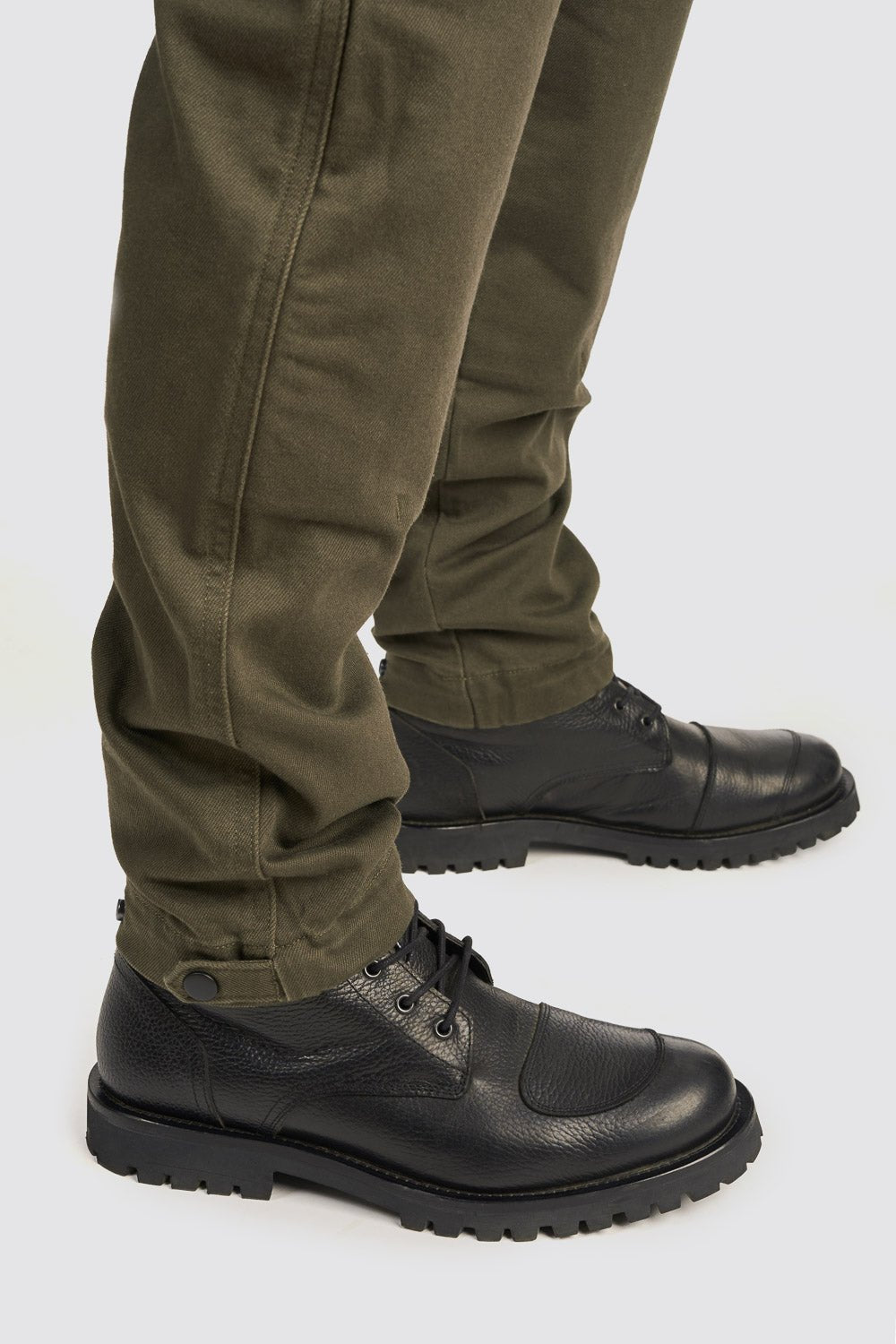 PANDO MOTO Mark AAA Cargo Pants - High Road Motorsports - Motorcycle Pants - MARK-OLIVE-AAA-W28-L34 - Pando Moto