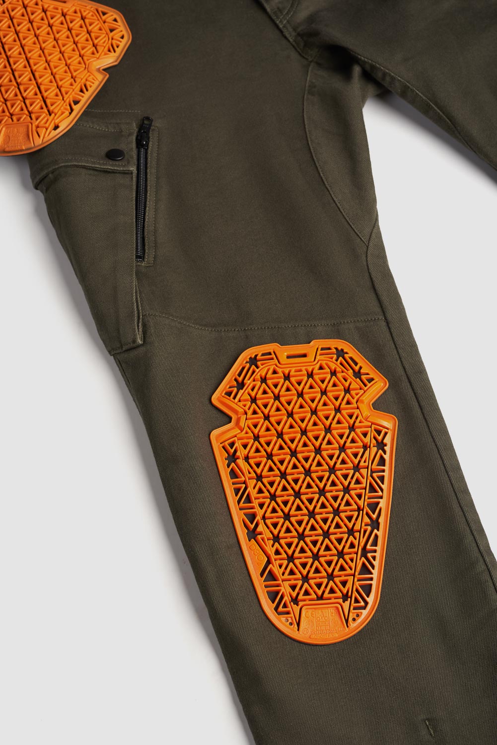 PANDO MOTO Mark AAA Cargo Pants - High Road Motorsports - Motorcycle Pants - MARK-OLIVE-AAA-W28-L34 - Pando Moto
