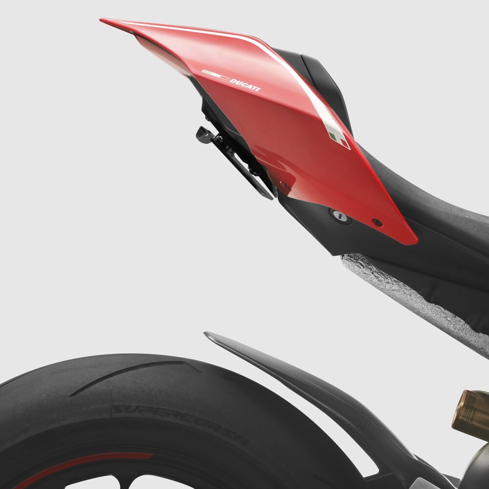 Rizoma Flat - Out Fender Eliminator (PTU010B) - High Road Motorsports - License Plate Accessories - PTU010B - Rizoma