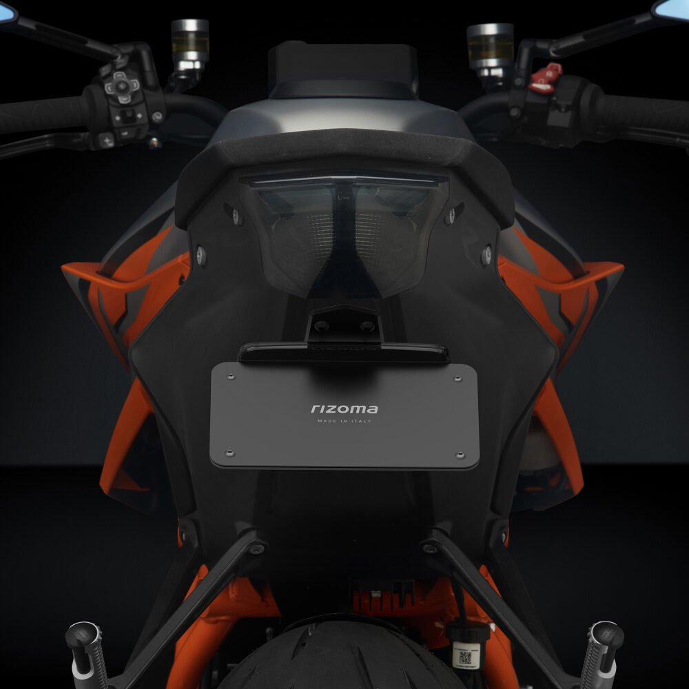 Rizoma Flat - Out Fender Eliminator (PTU062B) - High Road Motorsports - License Plate Accessories - PTU062B - Rizoma