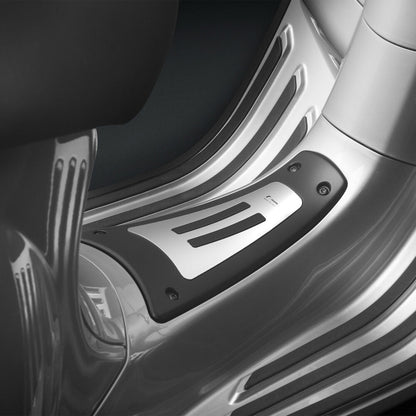 Rizoma Foot Board Tunnel Cover (ZVP047) - High Road Motorsports - Foot Controls - ZVP047A - Rizoma