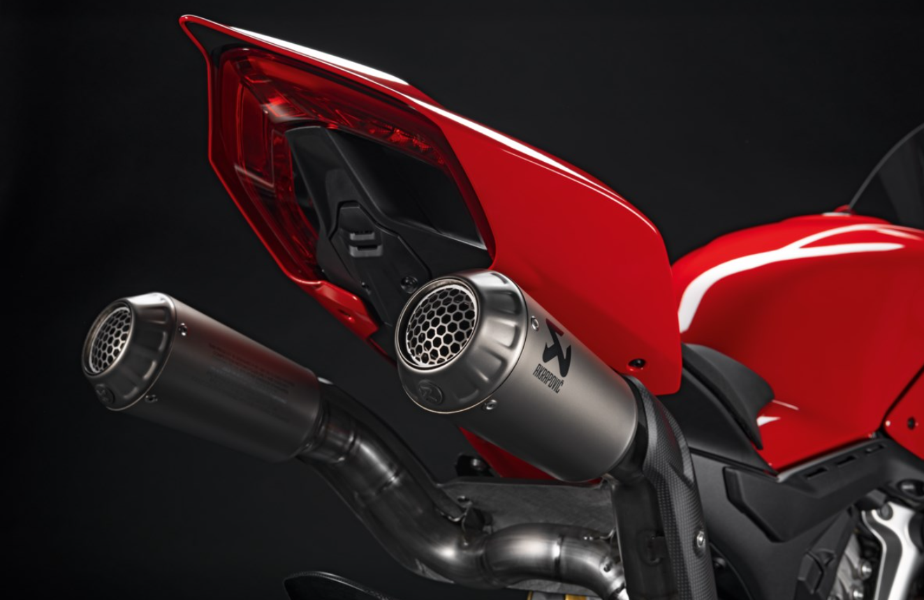Ducati Complete Akrapovic Exhaust Kit (96482001A)
