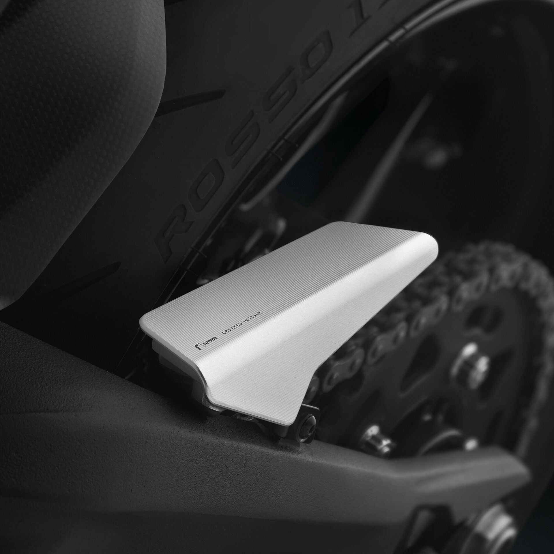 Rizoma Chain Guard (ZDM157A) - High Road Motorsports - Chain Guard - ZDM157A - Rizoma