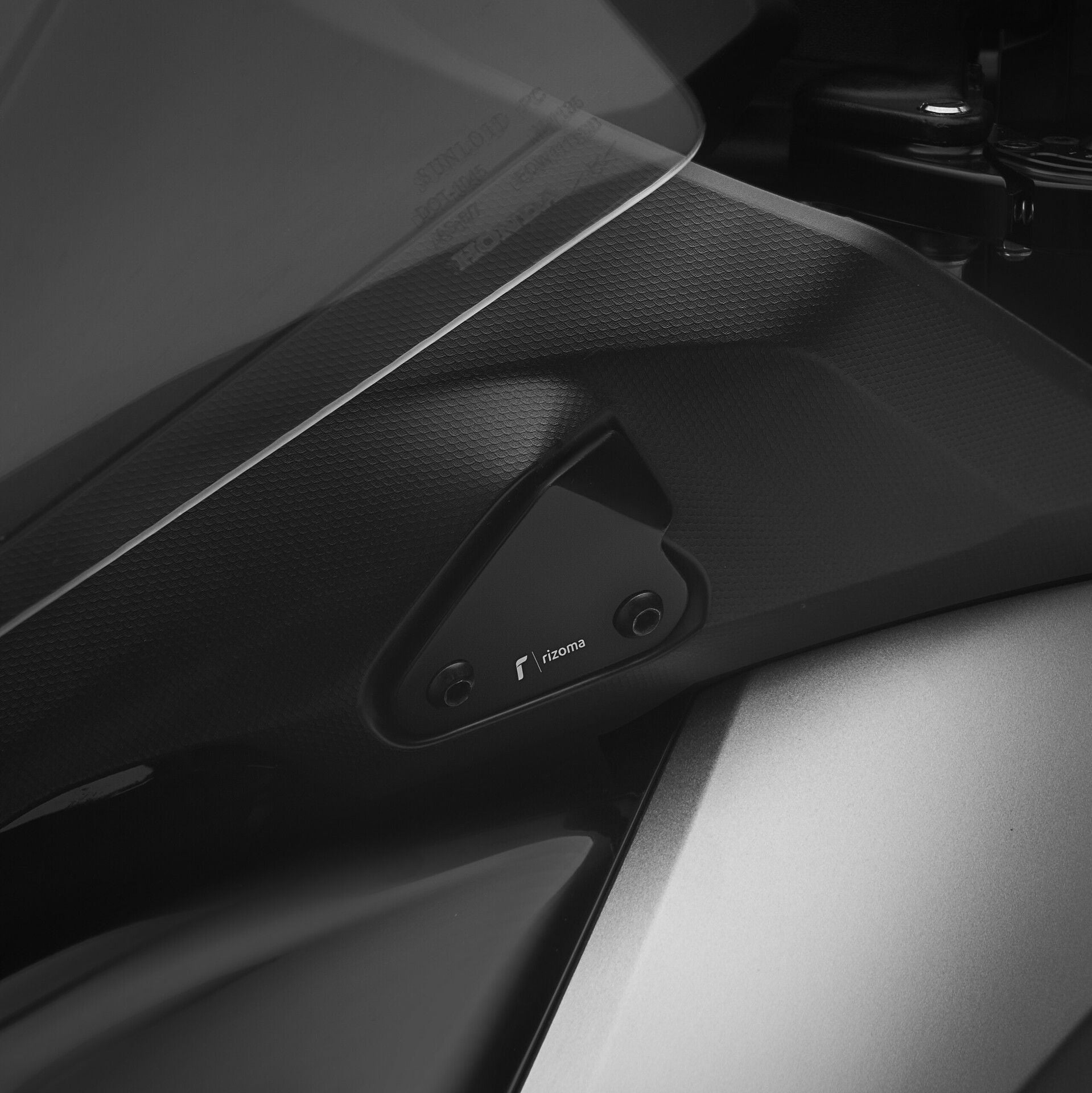 Rizoma Mirror Plugs (BS799B) - High Road Motorsports - Handlebar Cap - BS799B - Rizoma